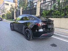 Tesla Model Y Standard Range RWD - ფოტო 6