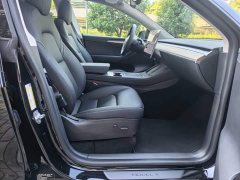 Tesla Model Y Standard Range RWD - ფოტო 9