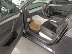 Tesla Model Y Rear-Wheel Drive - ფოტო 16