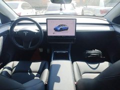 Tesla Model Y Rear-Wheel Drive - ფოტო 10