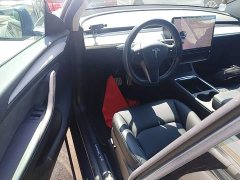 Tesla Model Y Rear-Wheel Drive - ფოტო 16