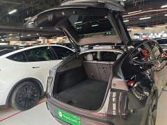 Tesla Model Y Rear-Wheel Drive - ფოტო 19