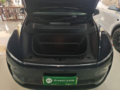 Tesla Model Y Rear-Wheel Drive - ფოტო 20