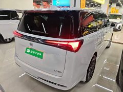 Buick GL8 New Energy Luushang Advance Edition - ფოტო 7