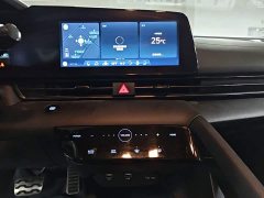 Hyundai Elantra 240TGDi DCT LUX Luxury Edition - ფოტო 13