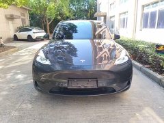 Tesla Model Y Rear-Wheel Drive - ფოტო 3