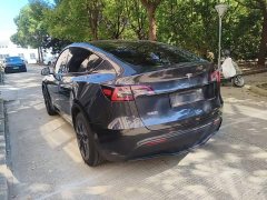 Tesla Model Y Rear-Wheel Drive - ფოტო 5