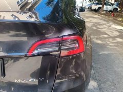Tesla Model Y Rear-Wheel Drive - ფოტო 8