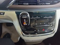 Buick GL8 Land Official Business Class 652T Comfort Edition - ფოტო 14