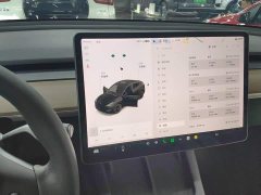 Tesla Model Y Standard Range RWD - ფოტო 13