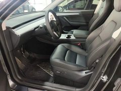 Tesla Model Y Rear-Wheel Drive - ფოტო 15
