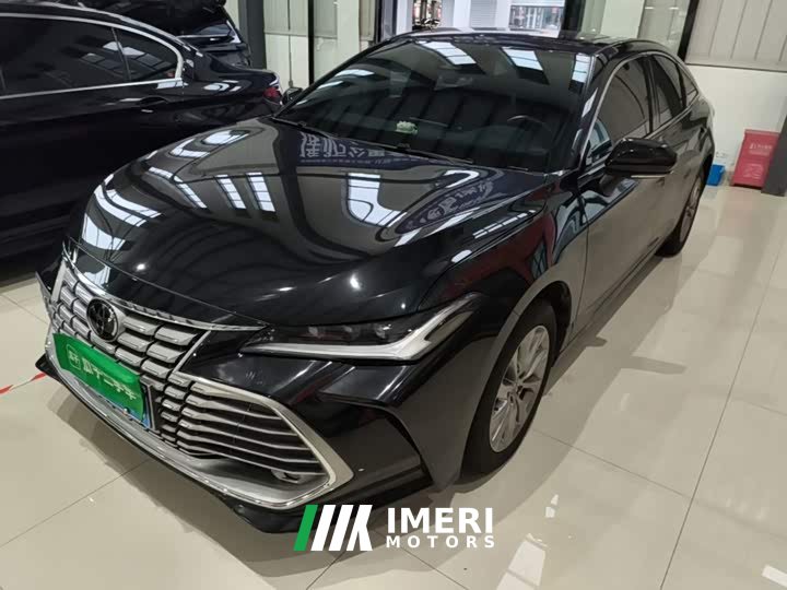 Toyota Camry 2.0L Base - ავტომობილი ჩინეთიდან