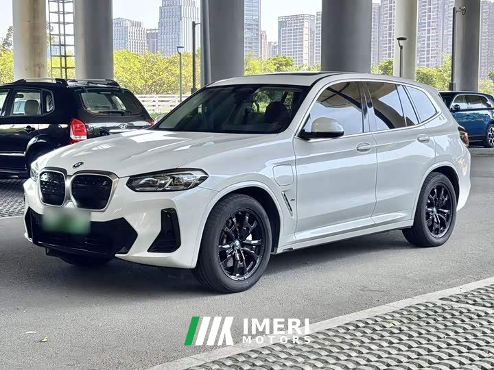 BMW iX3 sDrive40 Premier - ავტომობილი ჩინეთიდან