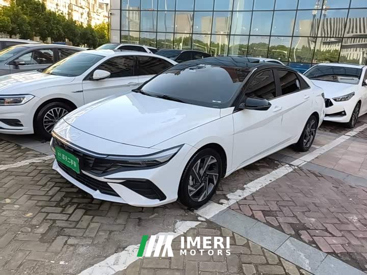 Hyundai Elantra 2023 1.5L CVT Luxury - ავტომობილი ჩინეთიდან