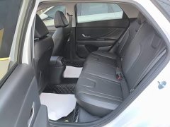 Hyundai Elantra 2023 1.5L CVT Luxury - ფოტო 17