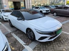 Hyundai Elantra 2023 1.5L CVT Luxury - ფოტო 4