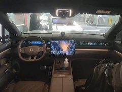 NIO ES8 2026 Six-Seat Executive Signature Edition - ფოტო 10