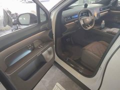 NIO ES8 2026 Six-Seat Executive Signature Edition - ფოტო 16