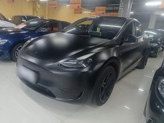 Tesla Model Y Rear-Wheel Drive - ფოტო 1