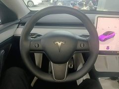 Tesla Model Y Rear-Wheel Drive - ფოტო 11