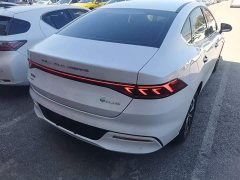 BYD Qin PLUS Glory Edition DM-i 55KM Leading - ფოტო 6