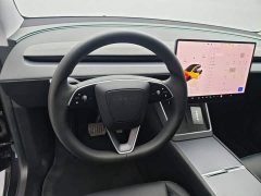 Tesla Model Y Rear-Wheel Drive - ფოტო 11