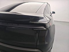 Tesla Model Y Rear-Wheel Drive - ფოტო 8