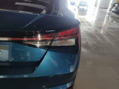 Hyundai Elantra 1.5L CVT Luxury - ფოტო 8