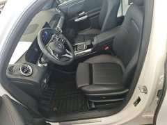 Mercedes-Benz GLB 220 Dynamic - ფოტო 15