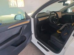 Tesla Model Y Rear-Wheel Drive - ფოტო 16