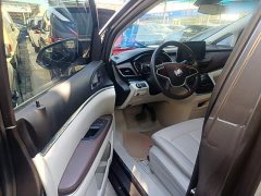 Buick GL8 Land Official Business Class 652T Comfort Edition - ფოტო 16