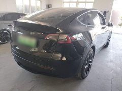 Tesla Model Y Standard Range RWD - ფოტო 7