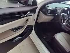 BYD Qin PLUS Glory Edition DM-i 55KM Leading - ფოტო 16