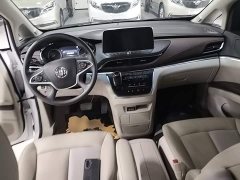 Buick GL8 Land Business Class Smart Edition - ფოტო 10