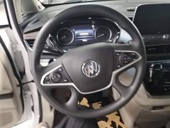 Buick GL8 Land Business Class Smart Edition - ფოტო 11