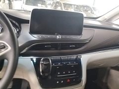 Buick GL8 Land Business Class Smart Edition - ფოტო 13
