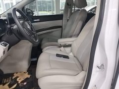 Buick GL8 Land Business Class Smart Edition - ფოტო 15