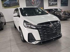 Buick GL8 Land Business Class Smart Edition - ფოტო 4