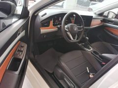 Volkswagen Bora 200TSI DSG Comfort Navigation Edition - ფოტო 12