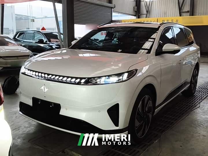Dongfeng eπ008 210Max Extended Range 6-Seater