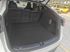 Tesla Model Y Long Range All-Wheel Drive - ფოტო 19