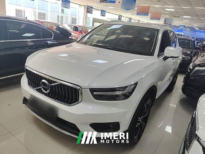 Volvo XC40 T4 AWD Smart Remote Luxury Edition - ავტომობილი ჩინეთიდან