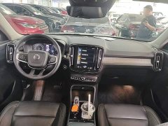 Volvo XC40 T4 AWD Smart Remote Luxury Edition - ფოტო 10