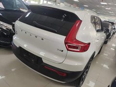 Volvo XC40 T4 AWD Smart Remote Luxury Edition - ფოტო 7
