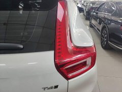 Volvo XC40 T4 AWD Smart Remote Luxury Edition - ფოტო 8