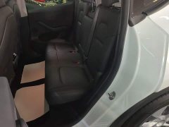 Tesla Model Y Long Range All-Wheel Drive - ფოტო 17