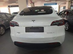 Tesla Model Y Long Range All-Wheel Drive - ფოტო 6
