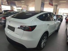 Tesla Model Y Long Range All-Wheel Drive - ფოტო 7