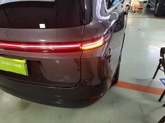 Li Auto L9 Pro - ფოტო 8