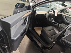 Tesla Model Y Standard Range RWD - ფოტო 16
